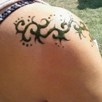 Hennaminta1